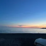 Playa De La Guardia * サロブレーニャ